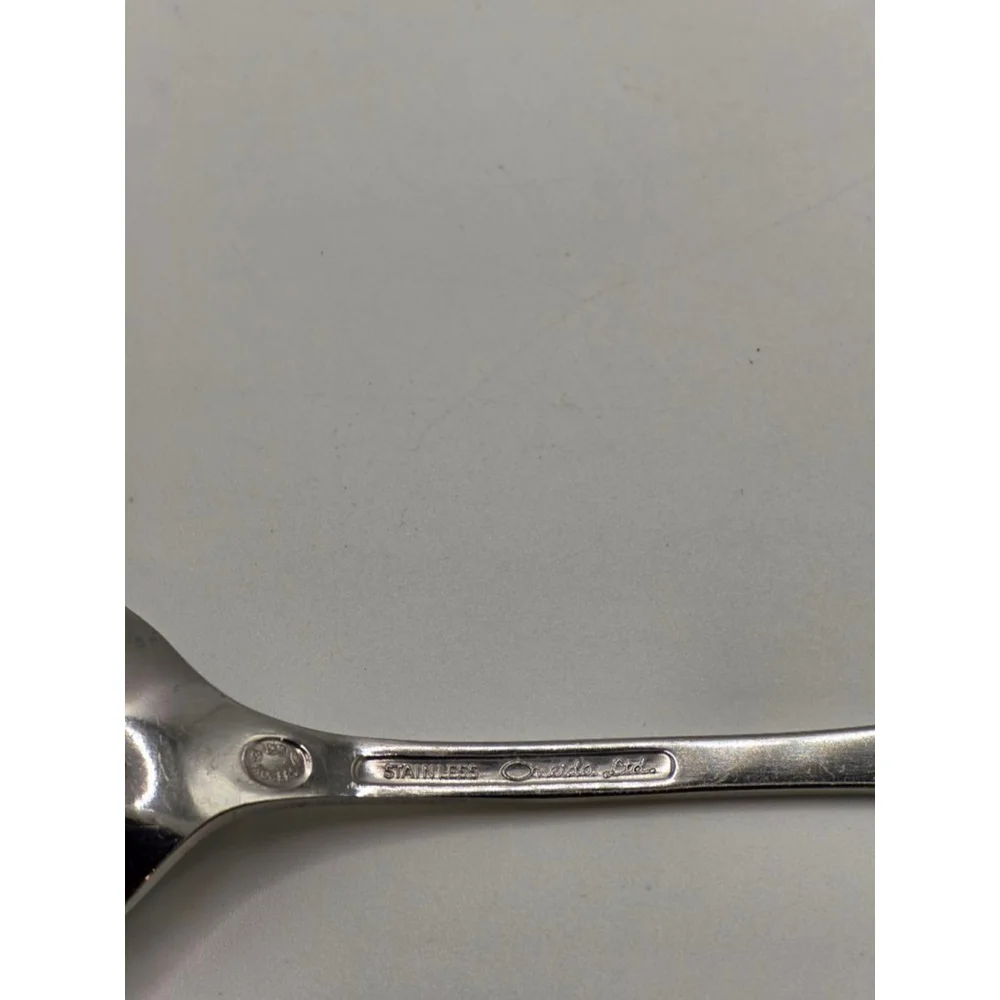 Oneida Silver Gray Serving Utensils One Size